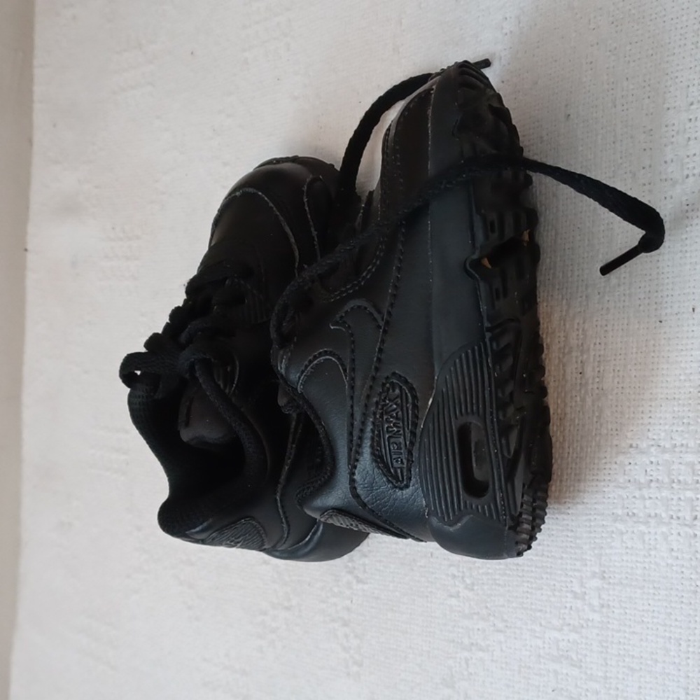 Nike Air Max  Black  Size 4C Shoes - Picture 2 of 5